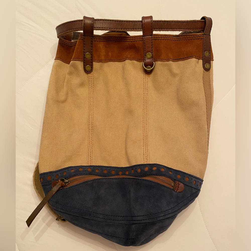 Lucky Brand Purse/Backpack. Great condition